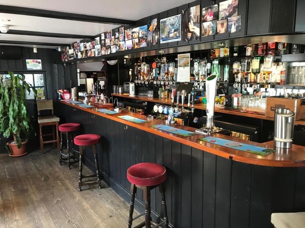 The Swordfish Inn Penzance Exterior foto